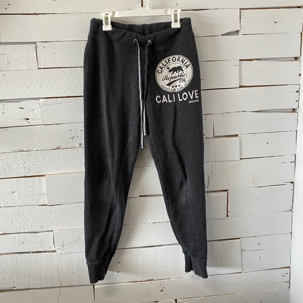 California Republic Sweat Pants. Size S